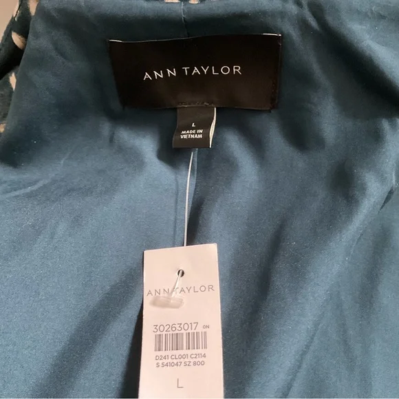 Ann Taylor Spotted Modern Trench Coat Size Large - Picture 14 of 16